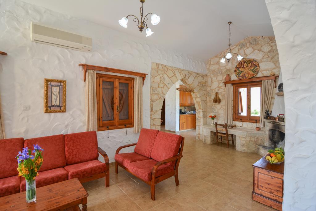 La Estancia Полис Екстериор снимка
