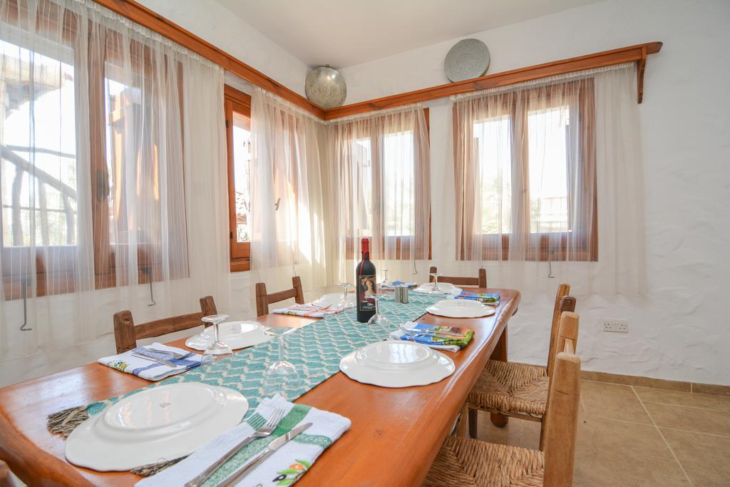 La Estancia Полис Екстериор снимка